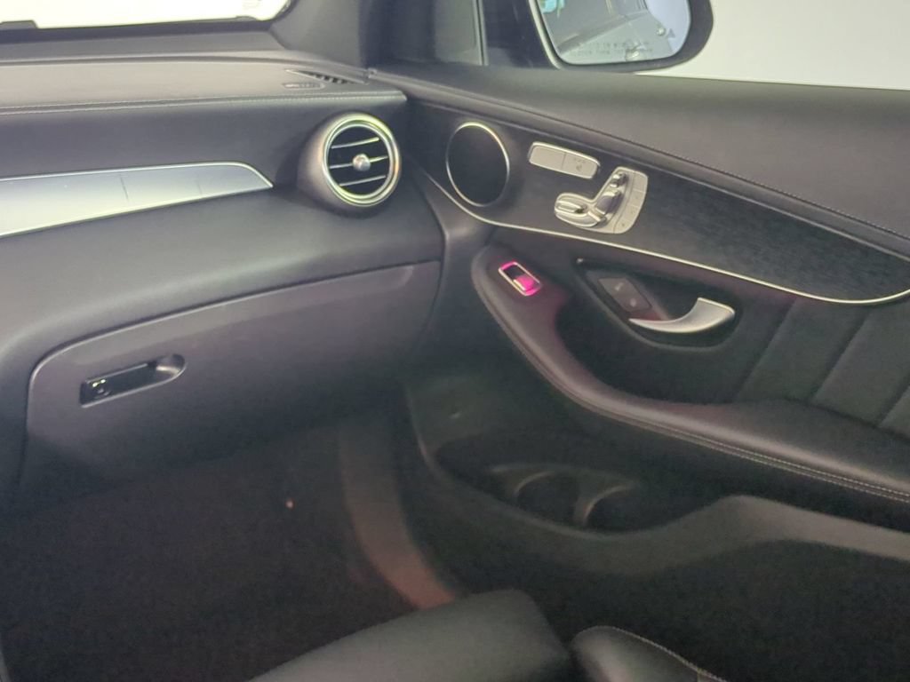 Used 2022 Mercedes-Benz GLC 43 AMG 4MATIC image 19