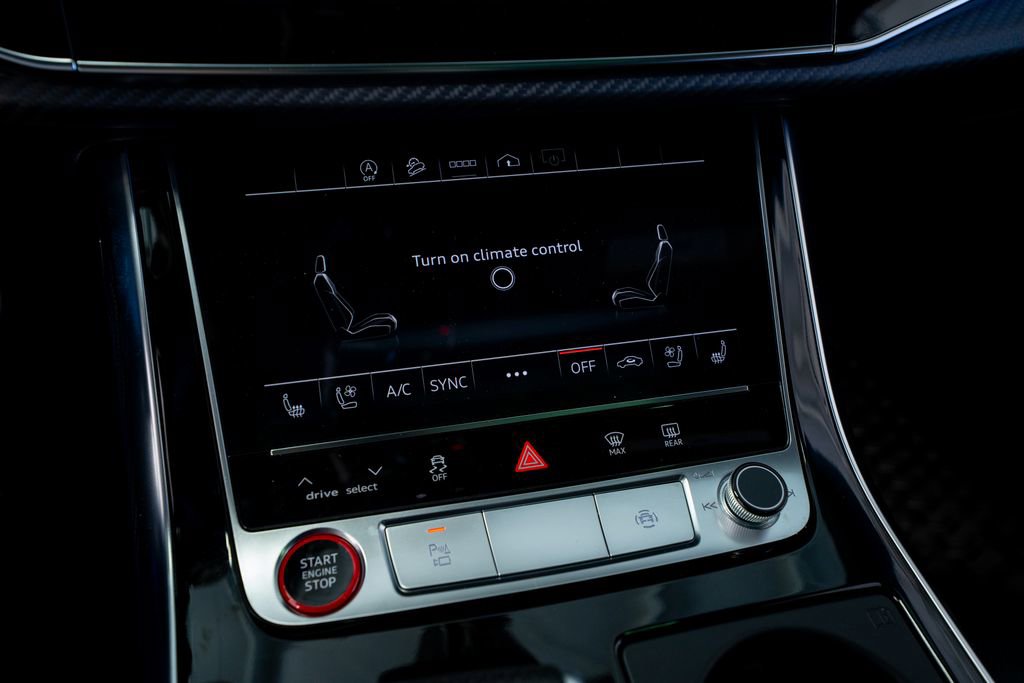 Used 2023 Audi RS Q8 AWD/4WD image 43