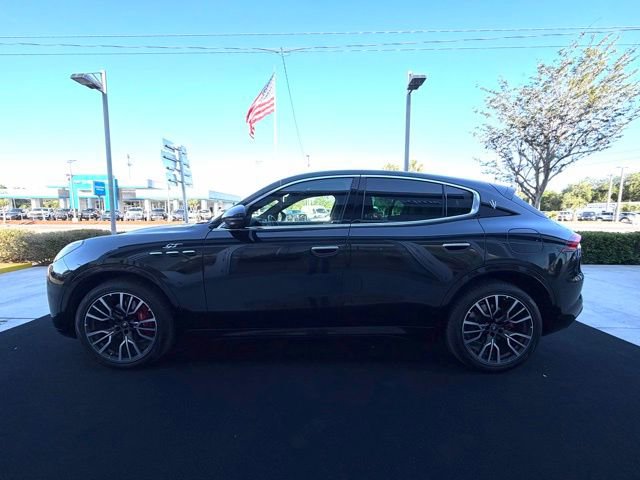 Used 2023 Maserati Grecale GT image 16