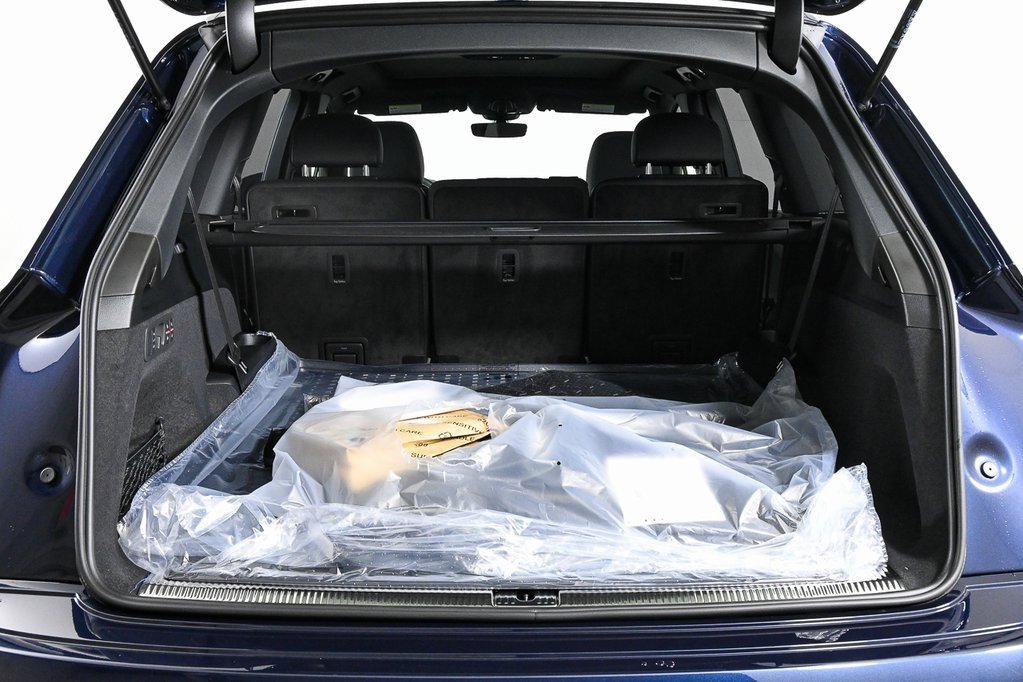 New 2026 Audi SQ8 Premium Plus image 32