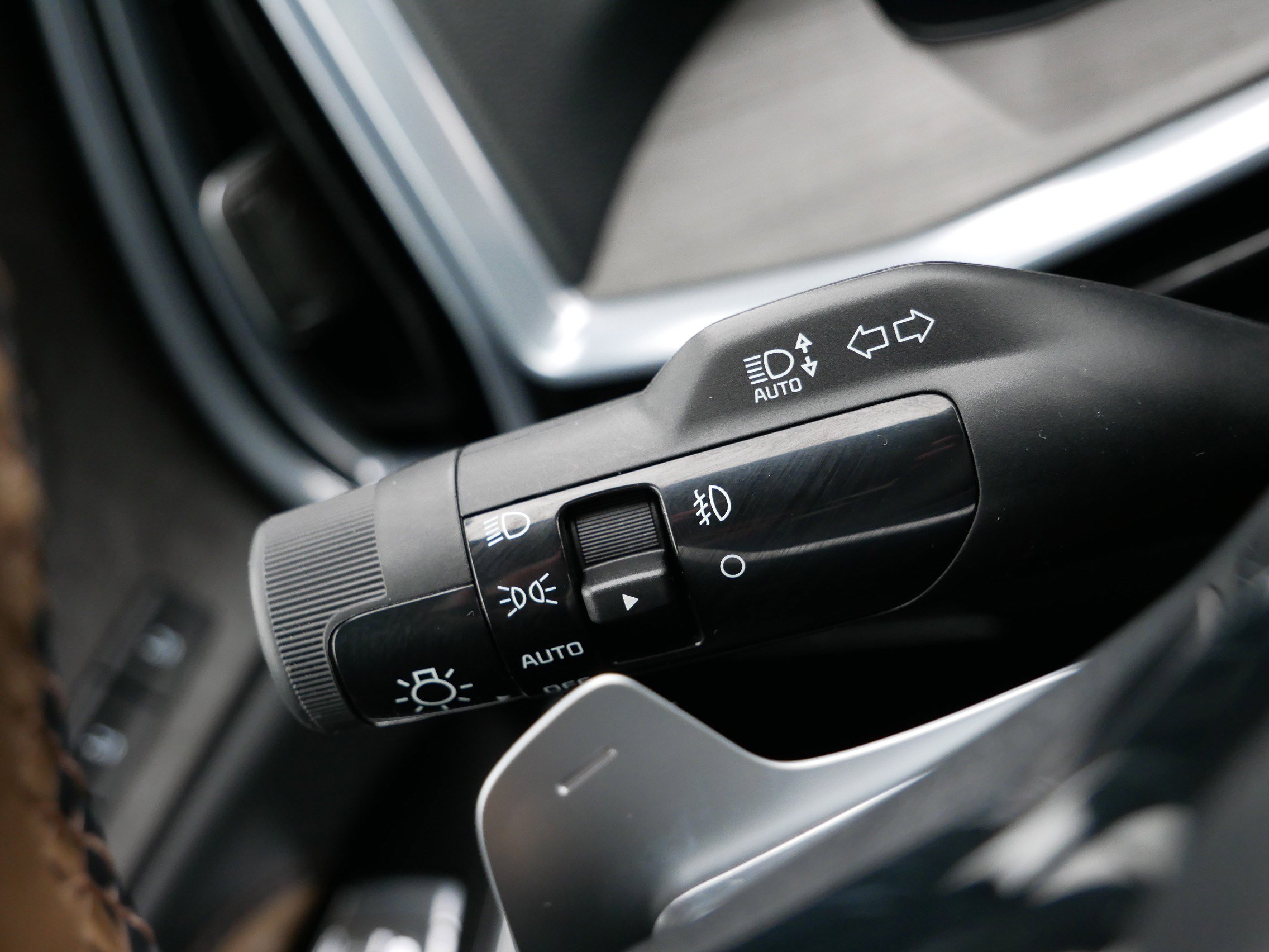 Used 2024 Kia Sorento SX Prestige w/ Olive Brown Leather Package image 31