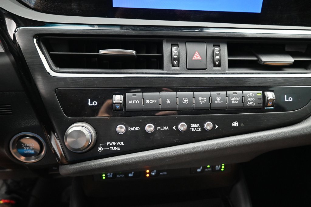 Used 2025 Lexus ES 350 w/ Premium Package FWD image 24