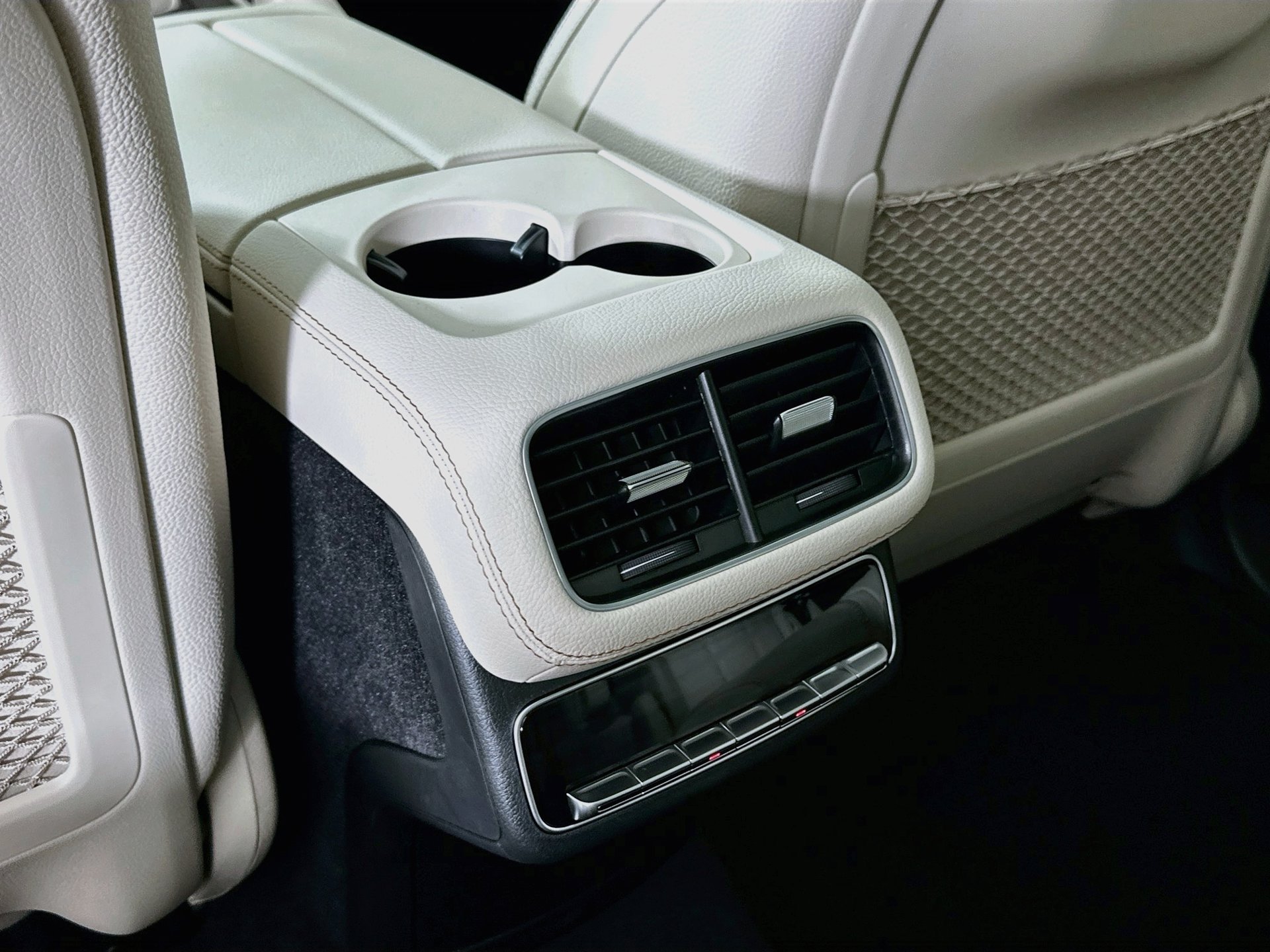 New 2027 Mercedes-Benz GLS 450 4MATIC image 27