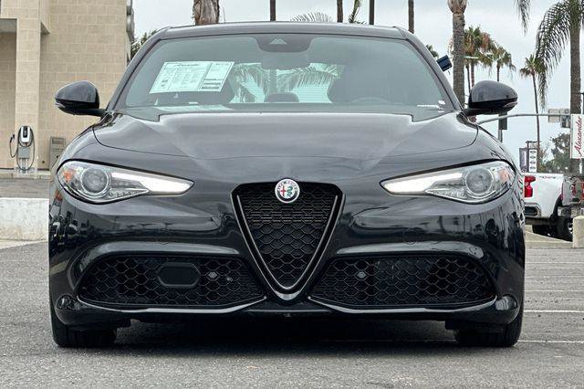 Used 2023 Alfa Romeo Giulia Sprint RWD image 9