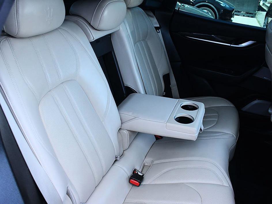 Used 2018 Maserati Levante S GranSport image 16