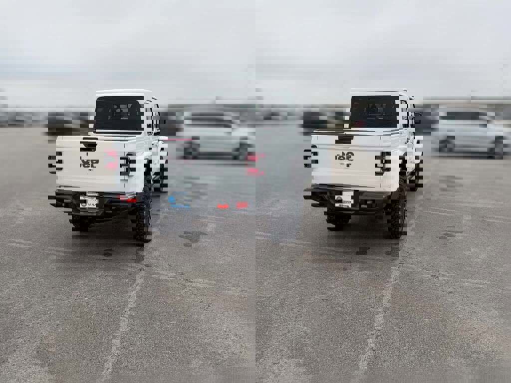 New 2026 Jeep Gladiator Mojave image 11