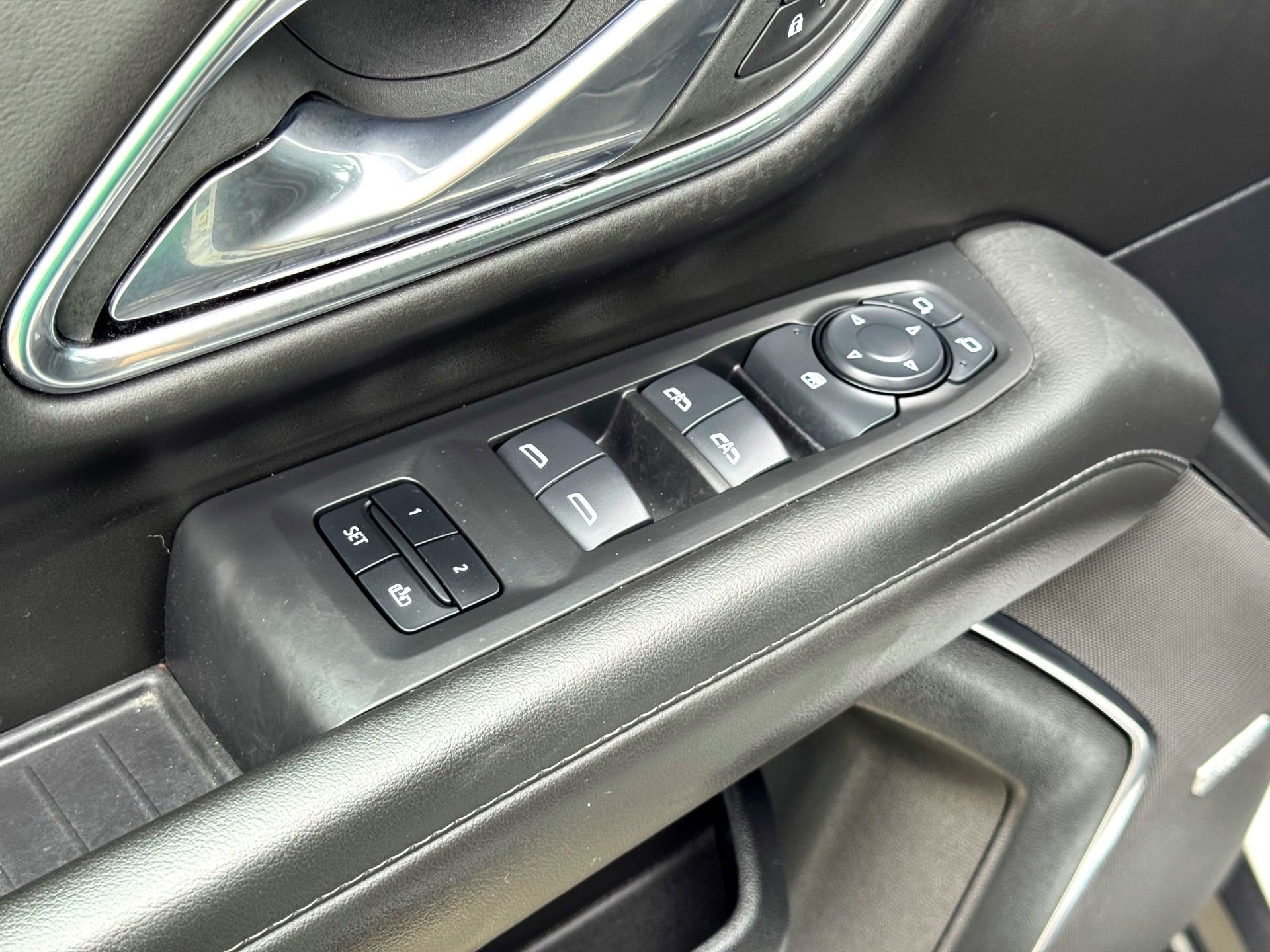 Used 2024 Chevrolet Tahoe LT image 16