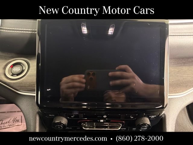 Used 2021 Jeep Grand Cherokee L Limited AWD/4WD image 22