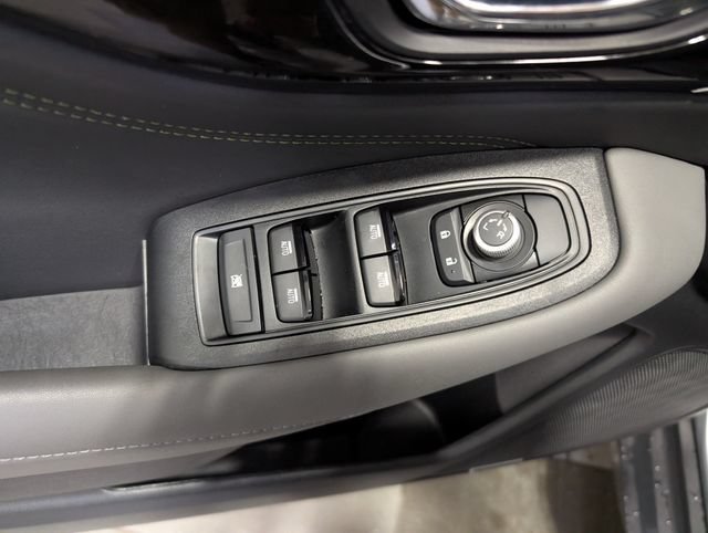 Used 2025 Subaru Outback Onyx Edition AWD/4WD image 14