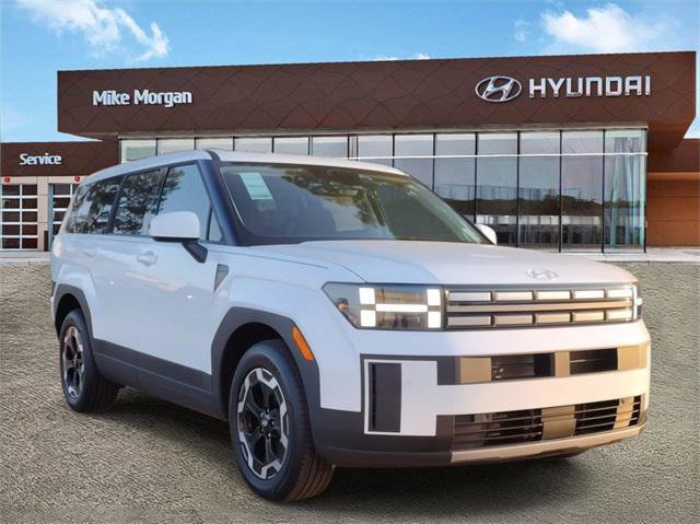 Certified 2025 Hyundai Santa Fe SE image 1