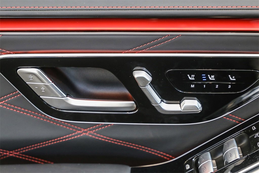 Used 2024 Mercedes-Benz S 63 AMG S image 33