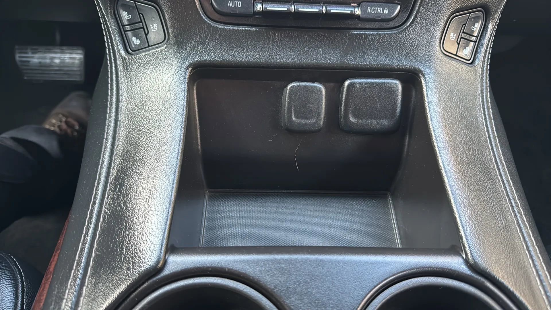 Used 2017 GMC Yukon XL SLT image 18