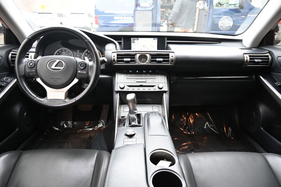 Used 2016 Lexus IS 300 4dr Sdn AWD w/ Navigation System Package image 13
