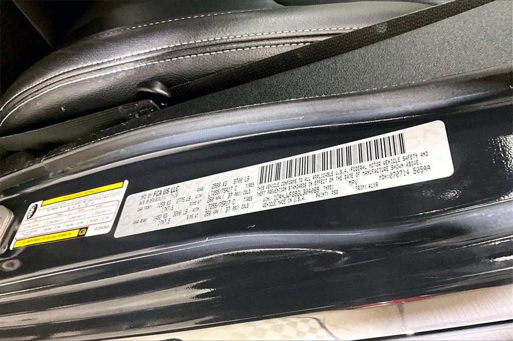 Used 2016 Jeep Wrangler Unlimited Rubicon w/ Dual Top Group image 26