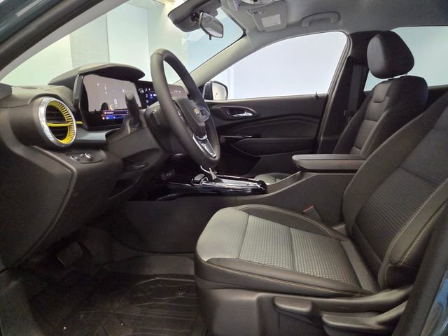 New 2026 Chevrolet Trax LT w/ Driver Confidence Package image 11