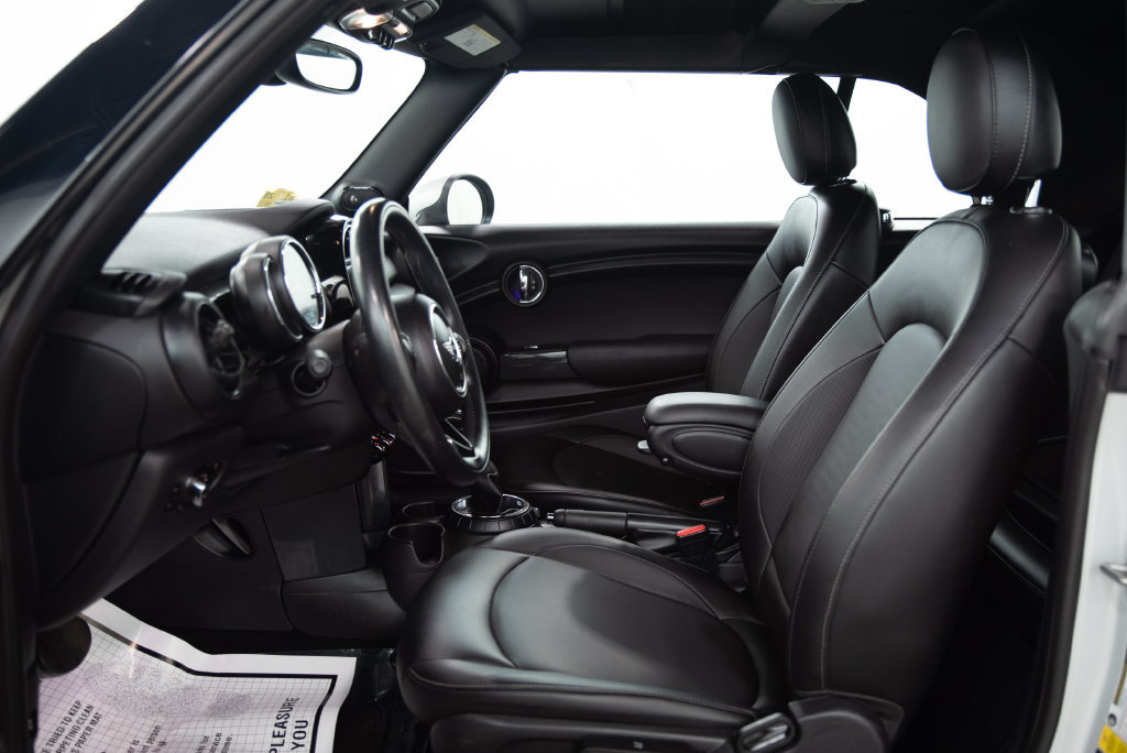 Used 2017 MINI Cooper Convertible FWD image 7