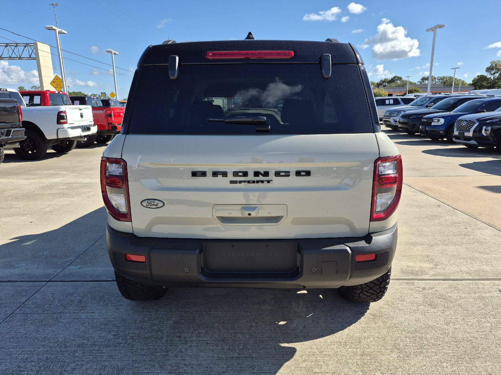 New 2025 Ford Bronco Sport Outer Banks w/ Outer Banks Tech Package+ AWD/4WD image 4
