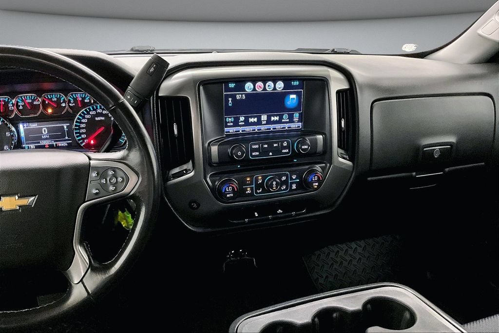 Used 2018 Chevrolet Silverado 1500 LT w/ All Star Edition AWD/4WD image 10