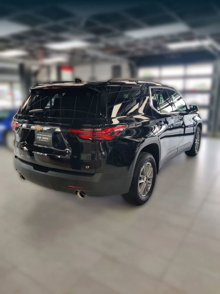 Used 2023 Chevrolet Traverse LT w/ LPO, Floor Liner Package image 3
