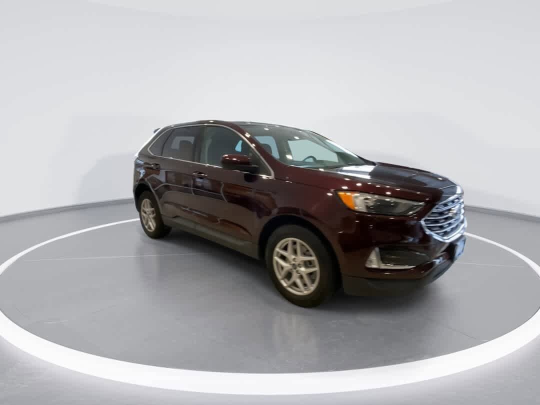 Used 2022 Ford Edge SEL w/ Convenience Package image 2