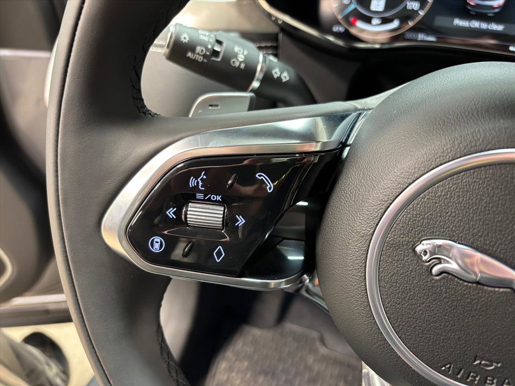 New 2026 Jaguar F-PACE R-Dynamic S image 21