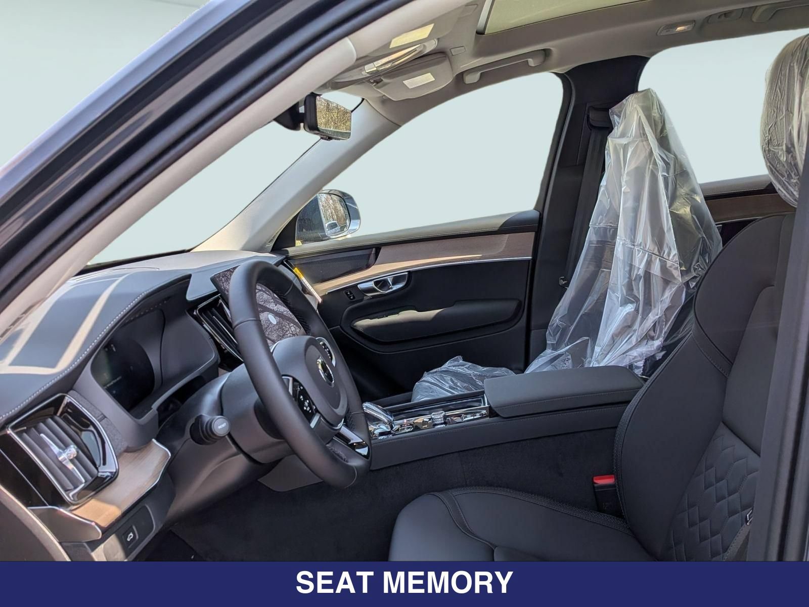 New 2026 Volvo XC90 B6 Plus w/ Protection Package Premier AWD/4WD image 10