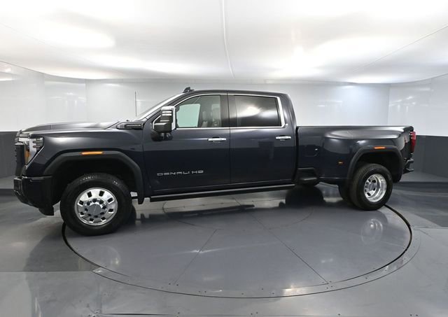 Used 2024 GMC Sierra 3500 Denali Ultimate image 12