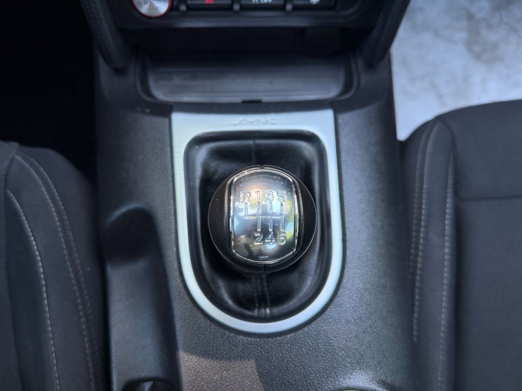 Used 2022 Ford Mustang Coupe RWD image 10