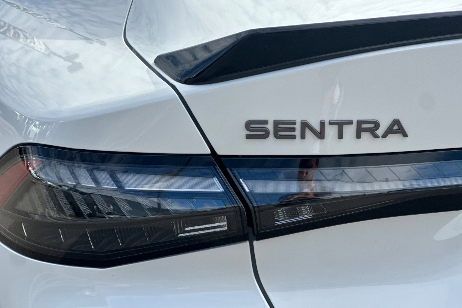 New 2027 Nissan Sentra SR w/ SR Premium Package FWD image 31