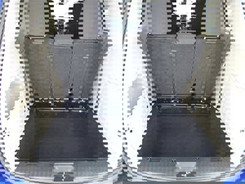 Used 2018 Dodge Grand Caravan SE w/ UConnect Hands-Free Group image 10