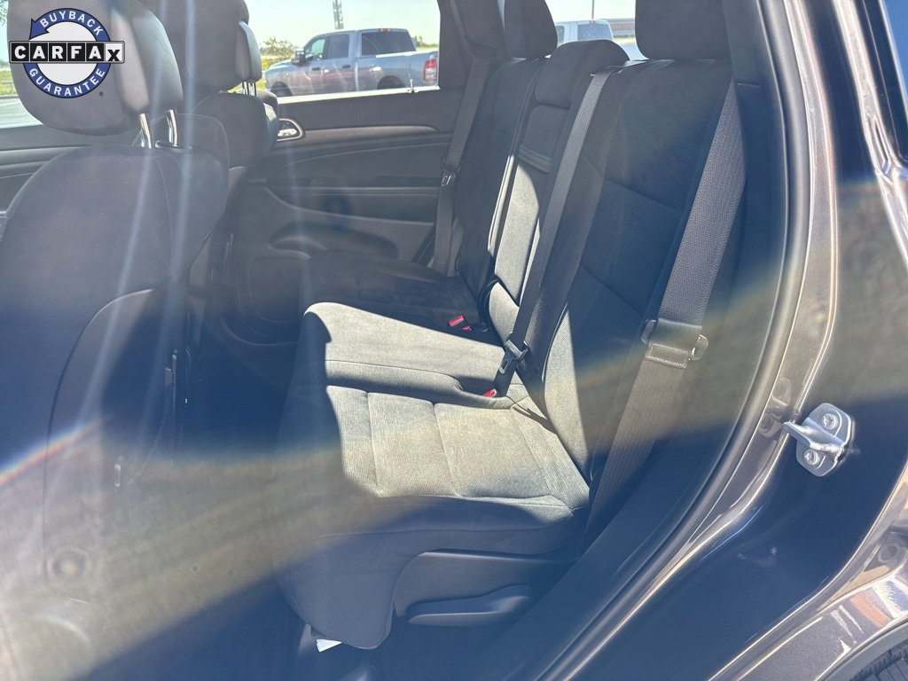 Used 2017 Jeep Grand Cherokee Laredo w/ Quick Order Package 2BE image 17