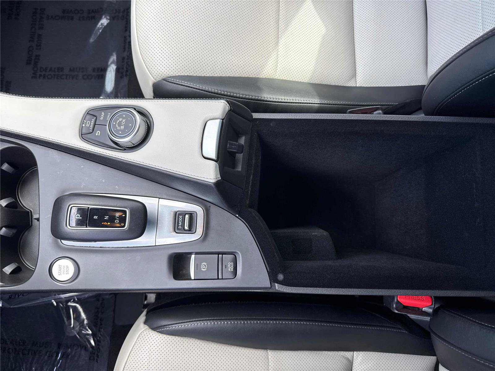 Certified 2025 INFINITI QX55 Essential w/ Accent Package image 24