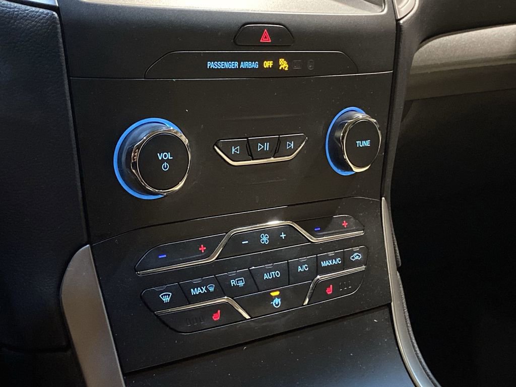 Used 2019 Ford Edge SEL w/ Equipment Group 201A image 10