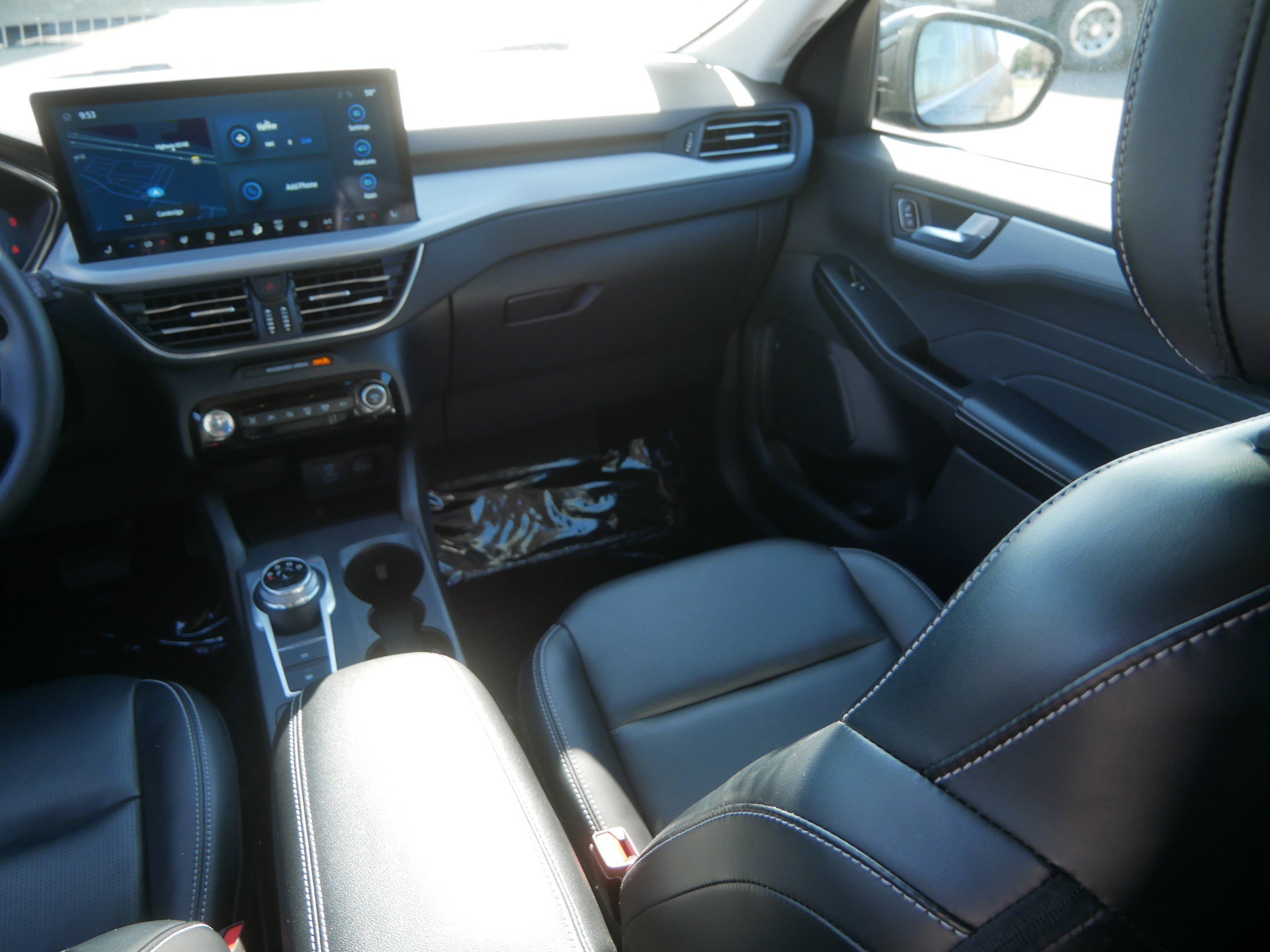 Used 2023 Ford Escape Platinum image 11