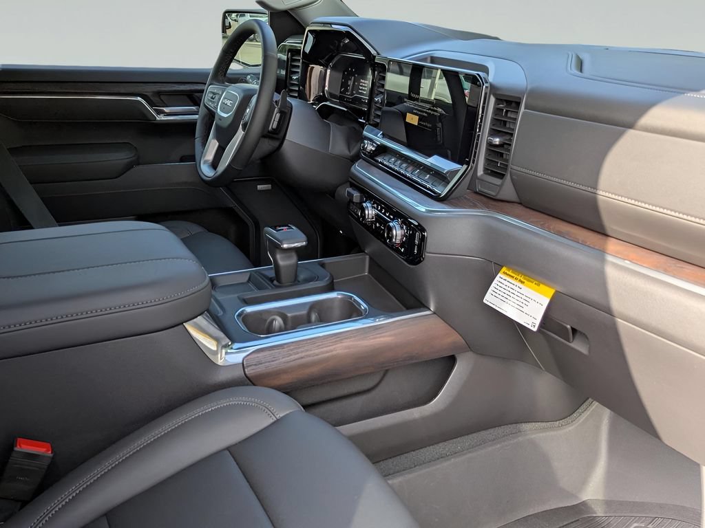 Used 2025 GMC Sierra 1500 SLT AWD/4WD image 13