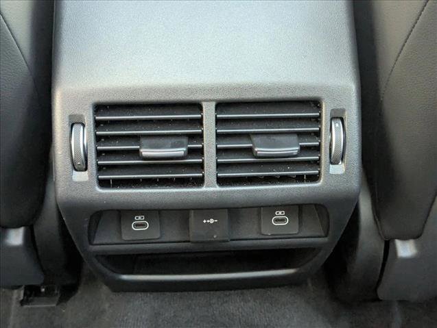 Certified 2024 Jaguar E-PACE R-Dynamic SE AWD/4WD image 19