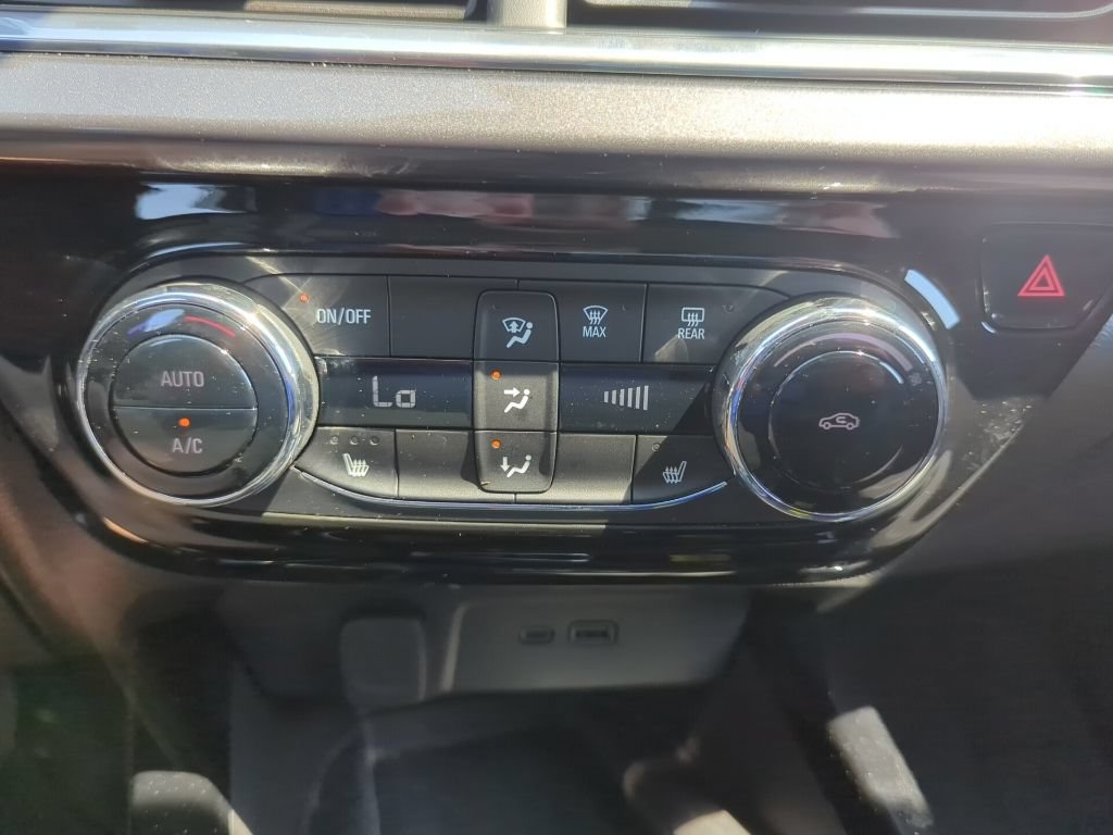 Certified 2024 Chevrolet Trax ACTIV w/ Sunroof Package FWD image 23
