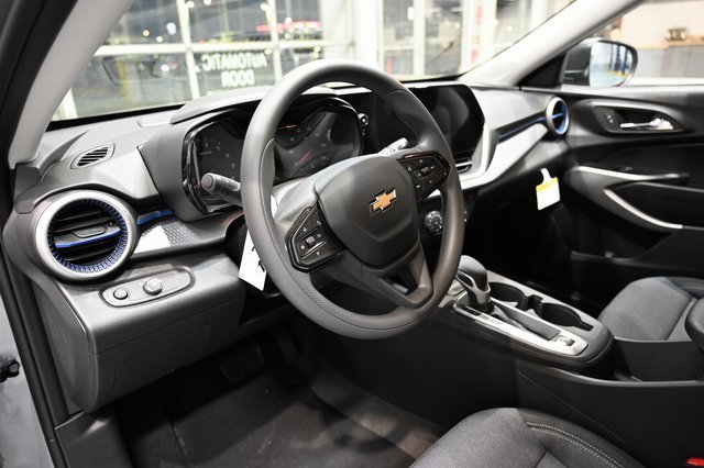 New 2026 Chevrolet Trax LS image 21