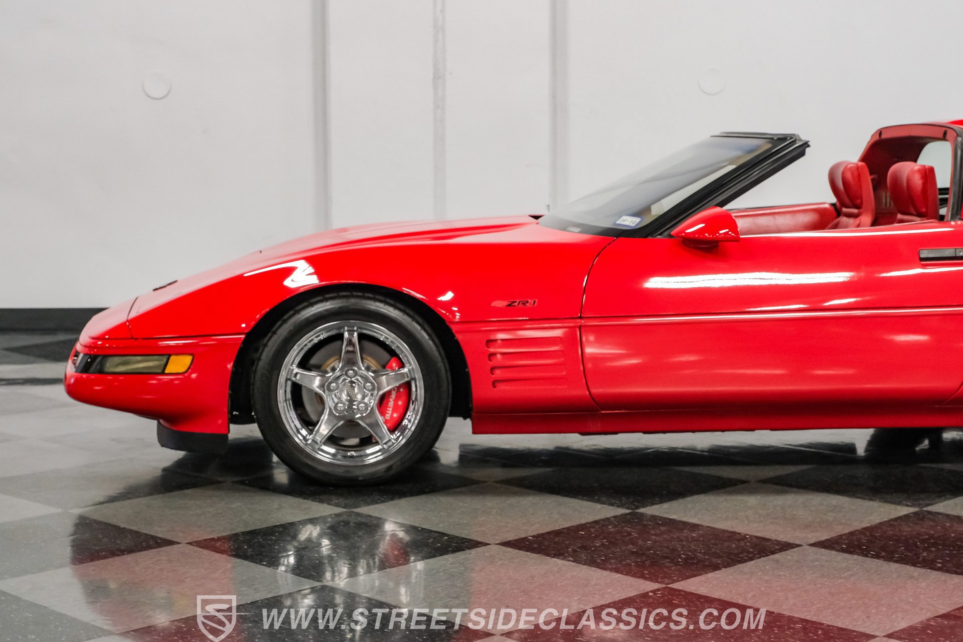 Used 1991 Chevrolet Corvette ZR-1 RWD image 25