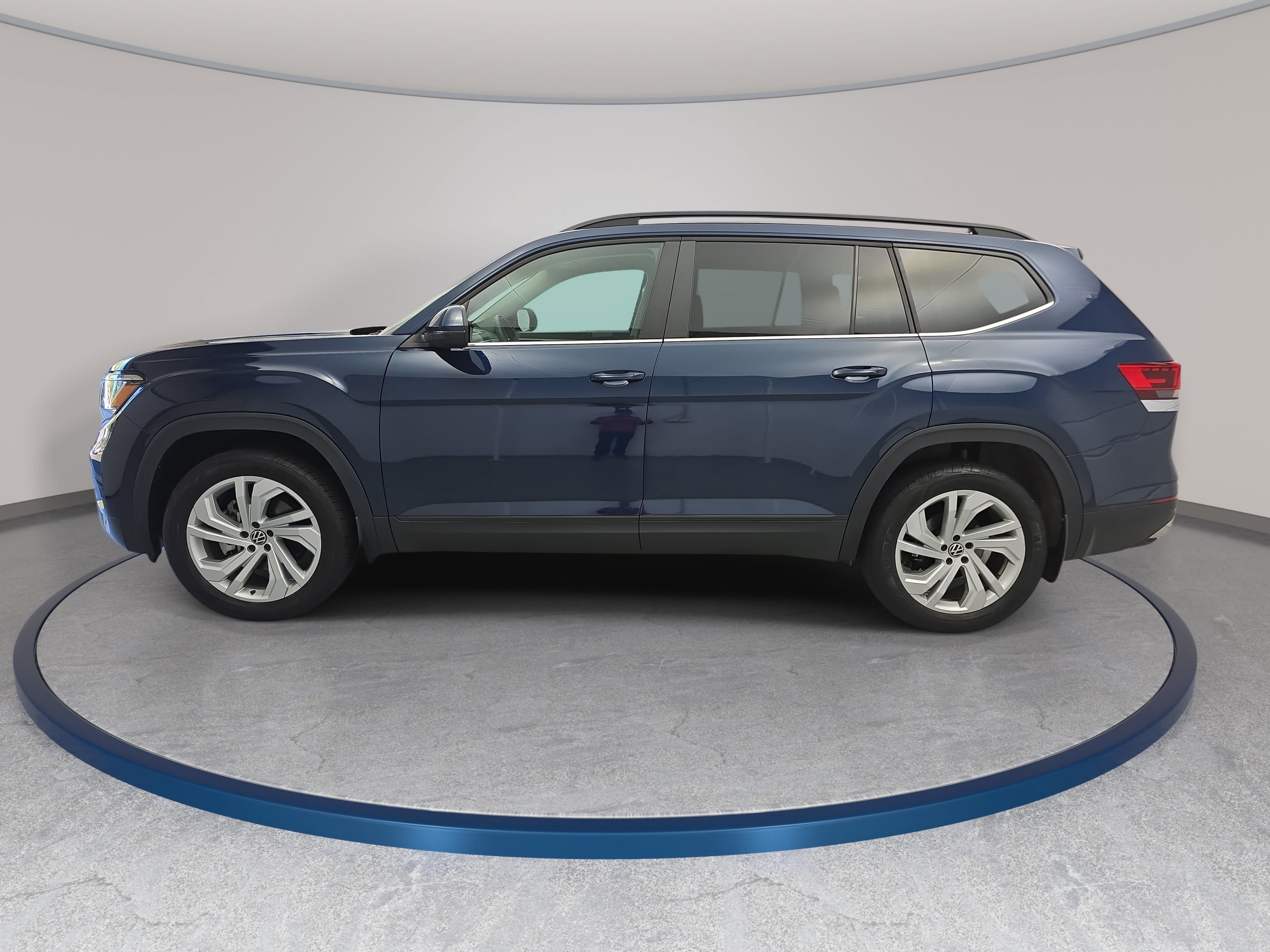 Certified 2023 Volkswagen Atlas SE FWD image 8