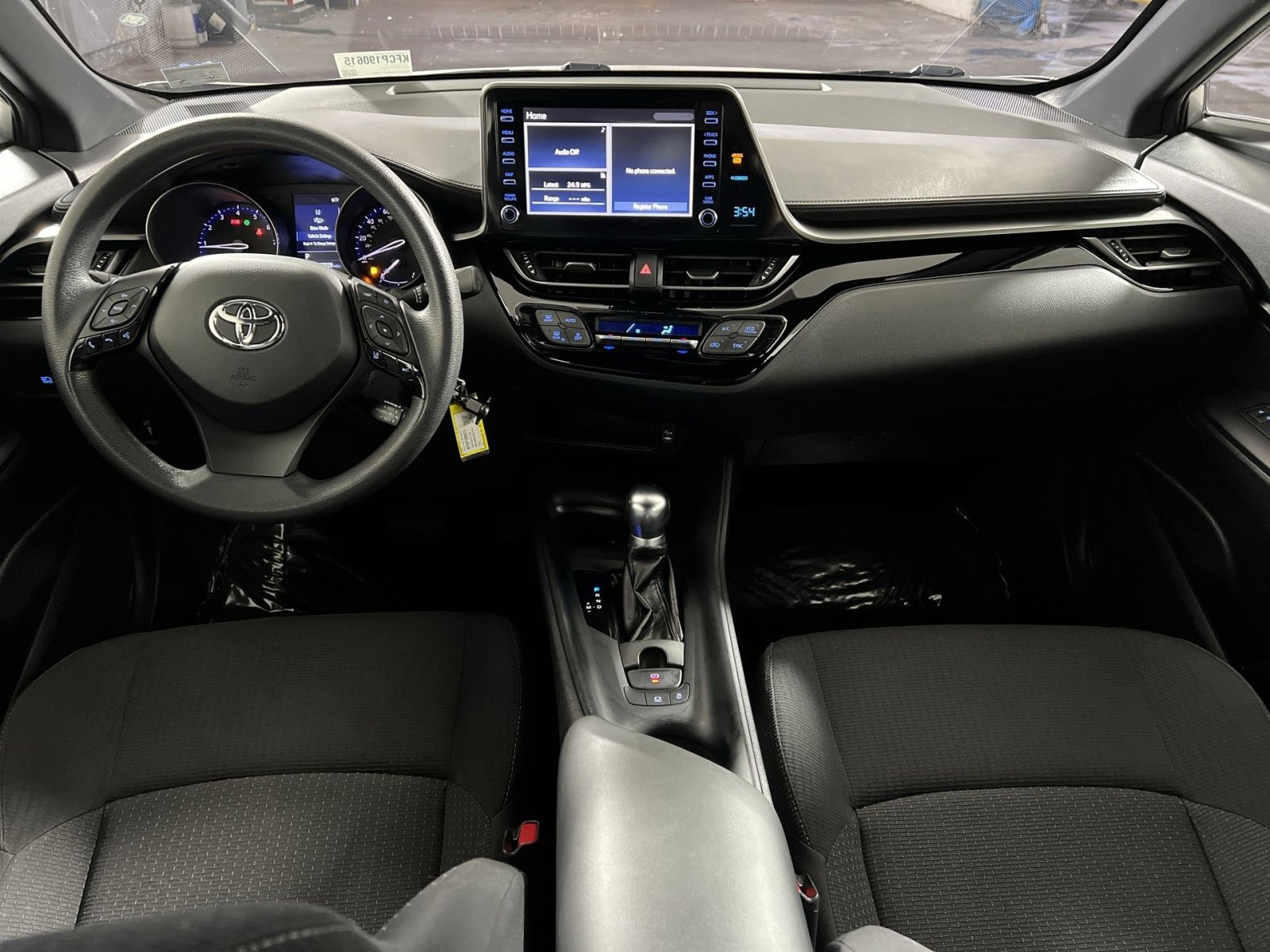 Used 2019 Toyota C-HR LE image 21