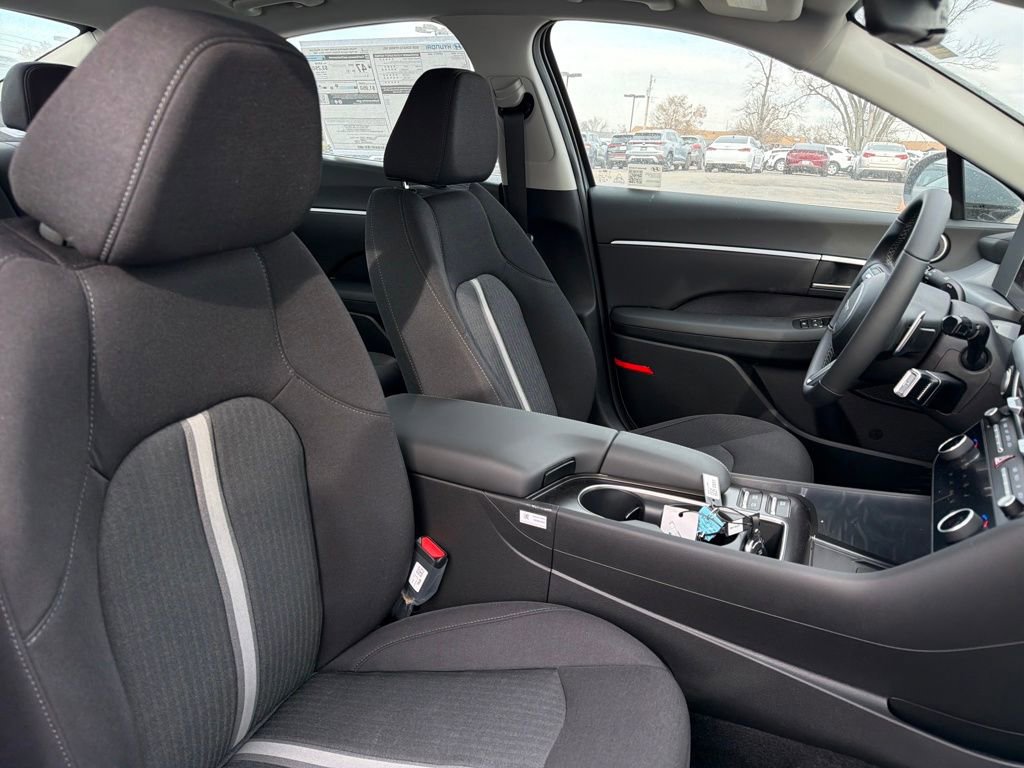 New 2026 Hyundai Sonata SEL FWD image 22