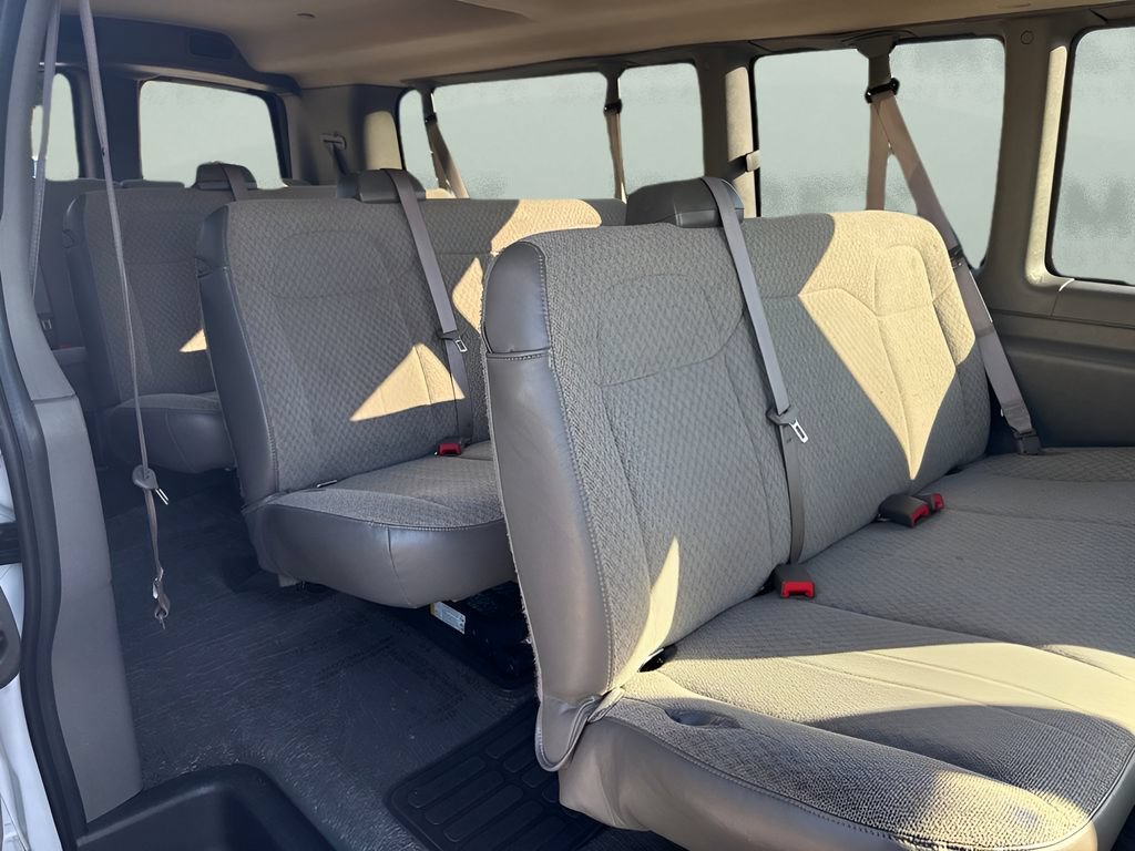 Used 2025 Chevrolet Express 3500 LT w/ LT Preferred Equipment Group RWD image 15