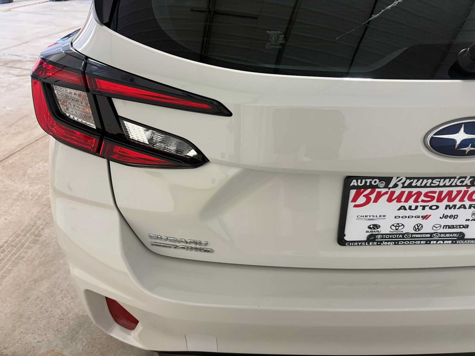Certified 2024 Subaru Impreza 2.0i AWD/4WD image 17