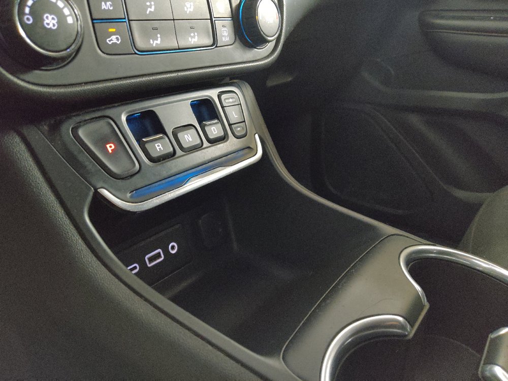 Used 2021 GMC Terrain SLE FWD image 26