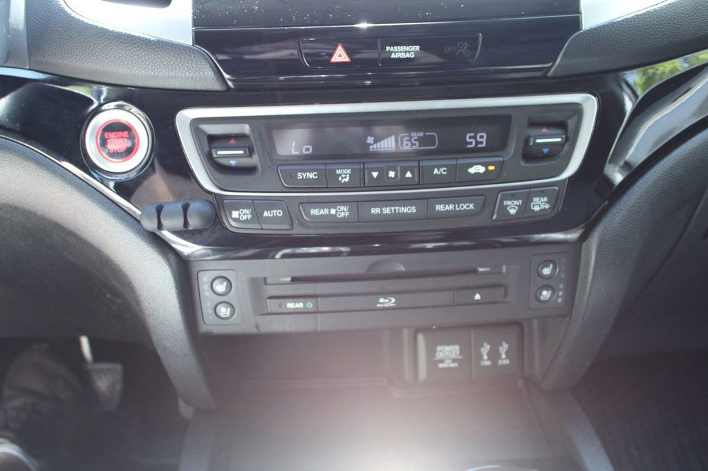 Used 2016 Honda Pilot Elite image 21