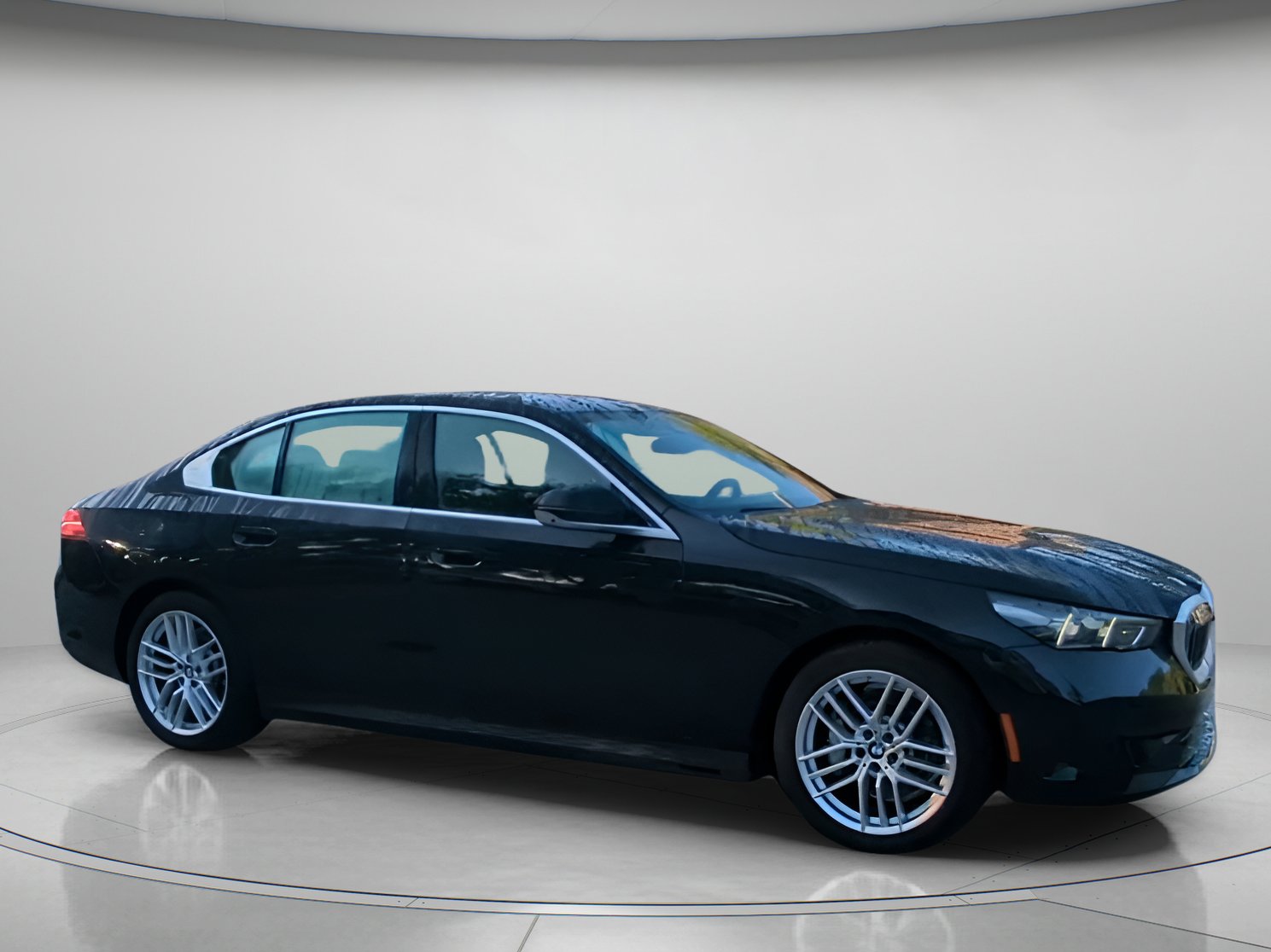 Used 2025 BMW 530i RWD image 35