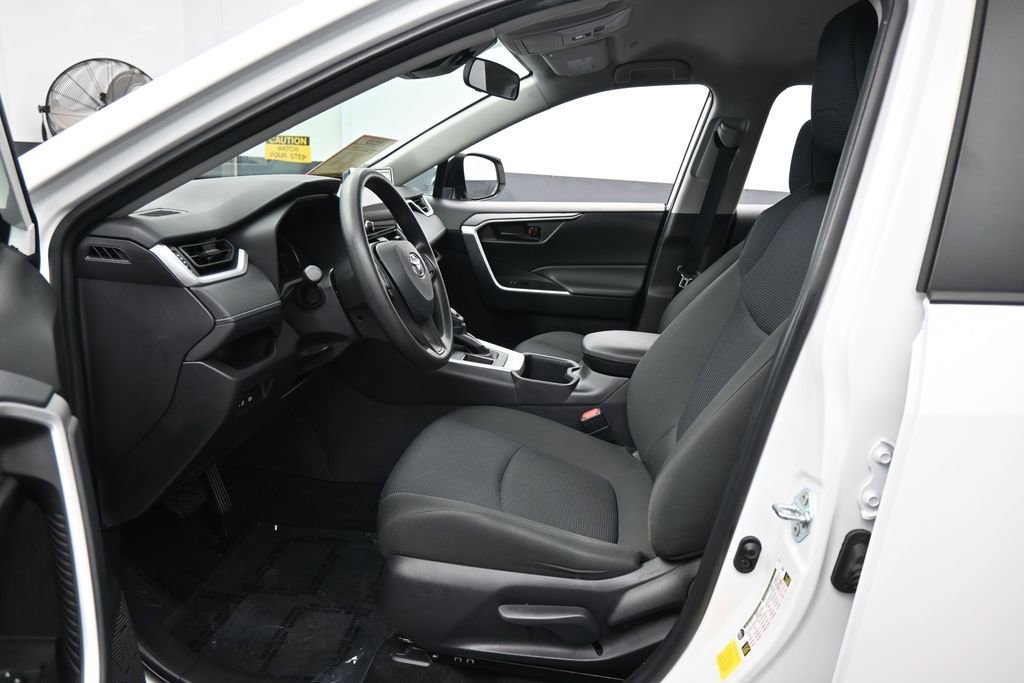 Used 2025 Toyota RAV4 LE FWD image 11
