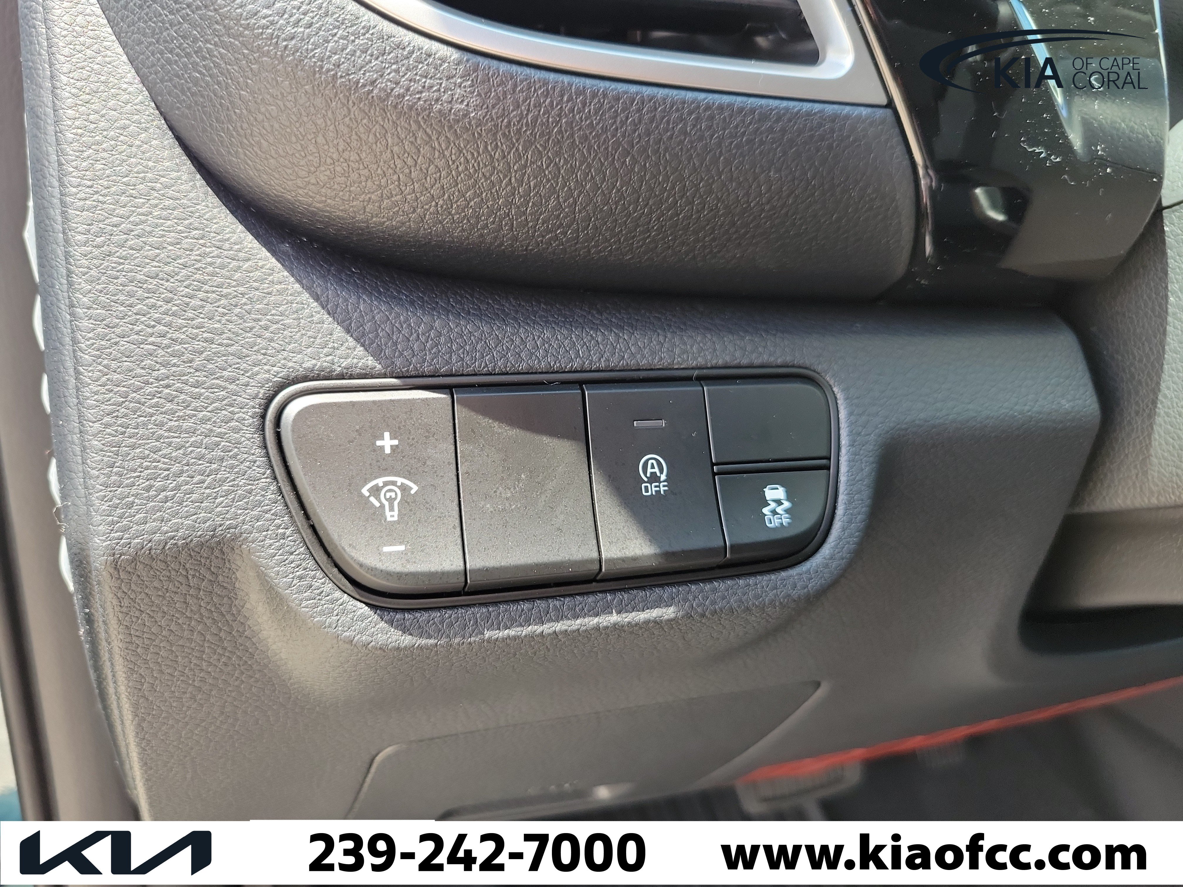 New 2026 Kia Seltos S FWD image 21