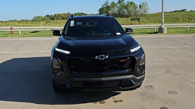 New 2027 Chevrolet Equinox RS w/ Safety and Technology Package FWD image 3